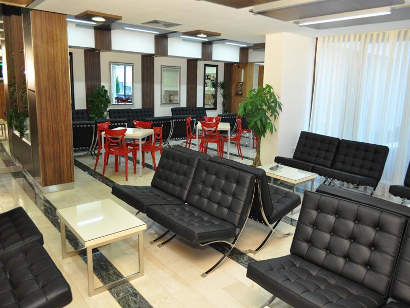Hotel Lighthouse Igalo Bagian luar foto